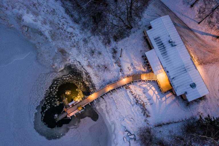 Talviuintia Vaasan Hietasaaressa